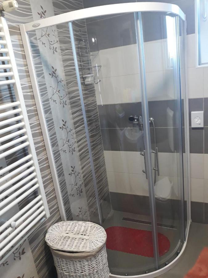 Tri Srece Apartman Ogulin Kültér fotó