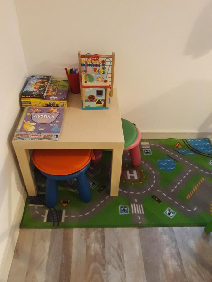 Tri Srece Apartman Ogulin Kültér fotó