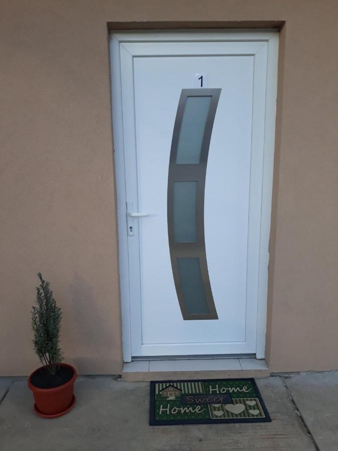 Tri Srece Apartman Ogulin Kültér fotó